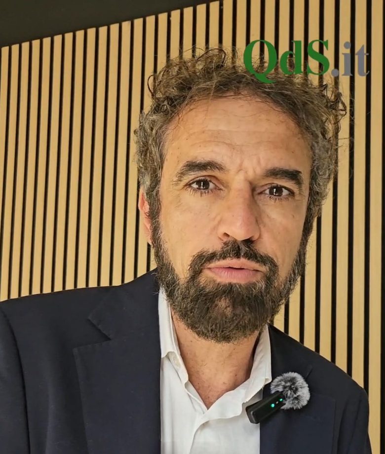“Non può essere favorito il parente di un deputato”: Dino Giarrusso contro il “sistema Sicilia”