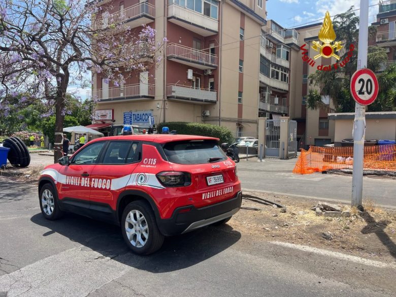Fuga gas a Catania, l’intervento dei Vigili del Fuoco: disagi al traffico in città