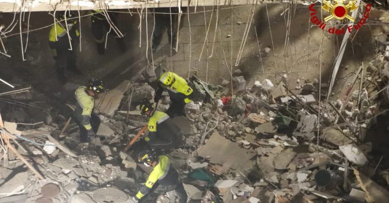 Pistunina, cause del crollo: ipotesi cedimento o fuga di gas, ma le autorità chiariscono: “Al momento non possiamo sbilanciarci”
