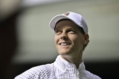 Tennis, Jannik Sinner approda al 3° turno di Wimbledon