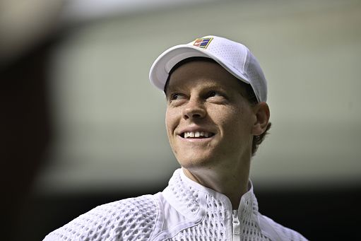 Tennis, Jannik Sinner approda al 3° turno di Wimbledon