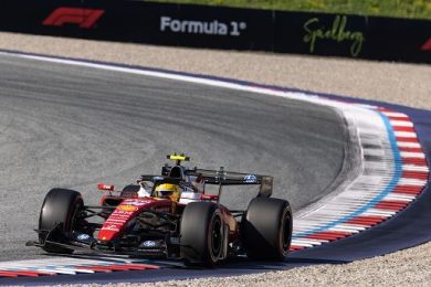 Formula1, Hamilton vola nelle libere a Silverstone