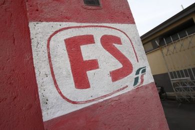 Treni, Rfi: cicolazione regolare ma alle 23 inizio lavori a Firenze