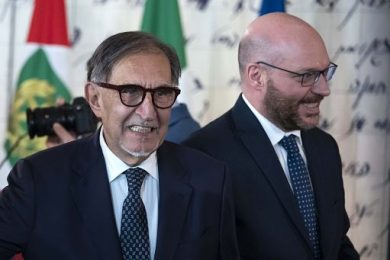 Vigilanza, La Russa-Fontana ai capigruppo: entro domani nomi nuovi componenti