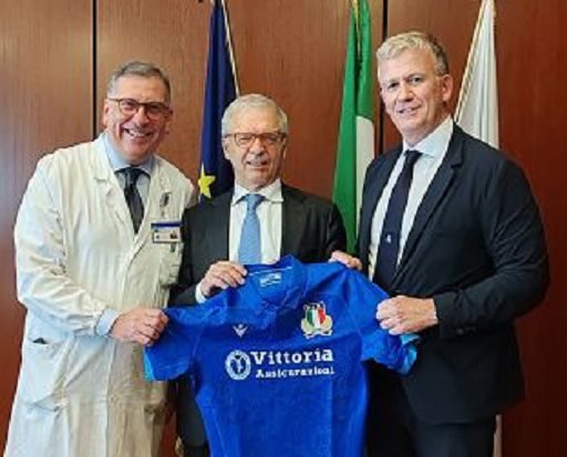 A sostegno del Gemelli all’asta maglie storica vittoria azzurra nel rugby