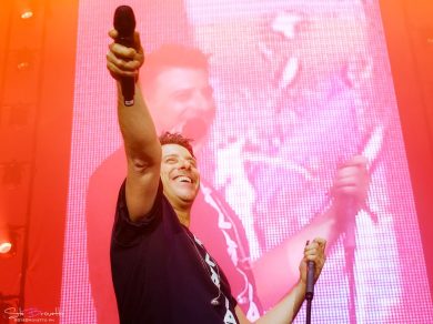 Francesco Gabbani annuncia a sorpresa i live “Occidentali’s Party”
