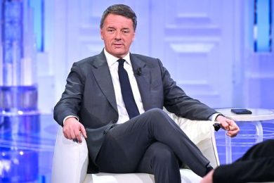 Renzi: centrosinistra unito può vincere, campo largo di Napoli no