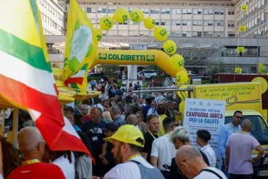 Coldiretti: 100mila persone coinvolte in 71 mercati in ospedali