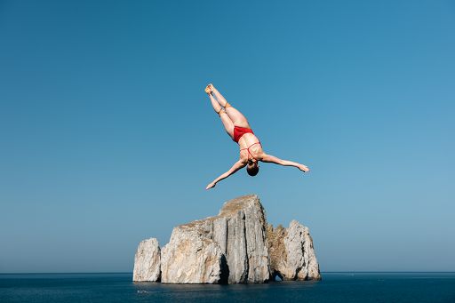 Aidan Heslop e Kaylea Arnett conquistano la Coppa del mondo High Diving 2026