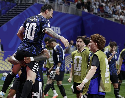 Mondiali, stelle dello sport presentano Argentina-Spagna Mondiali, stelle dello sport presentano Argentina-Spagna