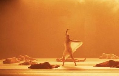 Biennale Danza, Emanuel Gat nella luce dei corpi e di Mahler