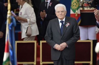 Guardia costiera, Mattarella: prezioso punto garanzia e riferimento per la comunità