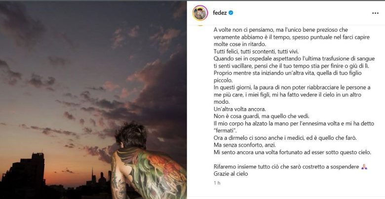 Fedez sui social: “I medici mi hanno detto di fermarmi”