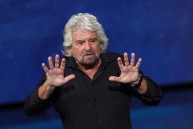 M5s, Grillo: il MoVimento ha perso la sua identità e la sua ‘diversità’