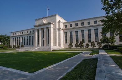Fed conferma tassi al 3,50%-3,75%, 3 componenti Fomc volevano rialzo