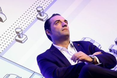 Stellantis, torna in utile ma margini sotto attese: titolo a picco