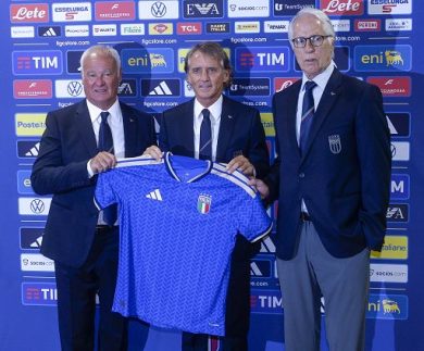 Calcio, Malagò: “Zola? Né sì né no, penso tornerà Oriali”