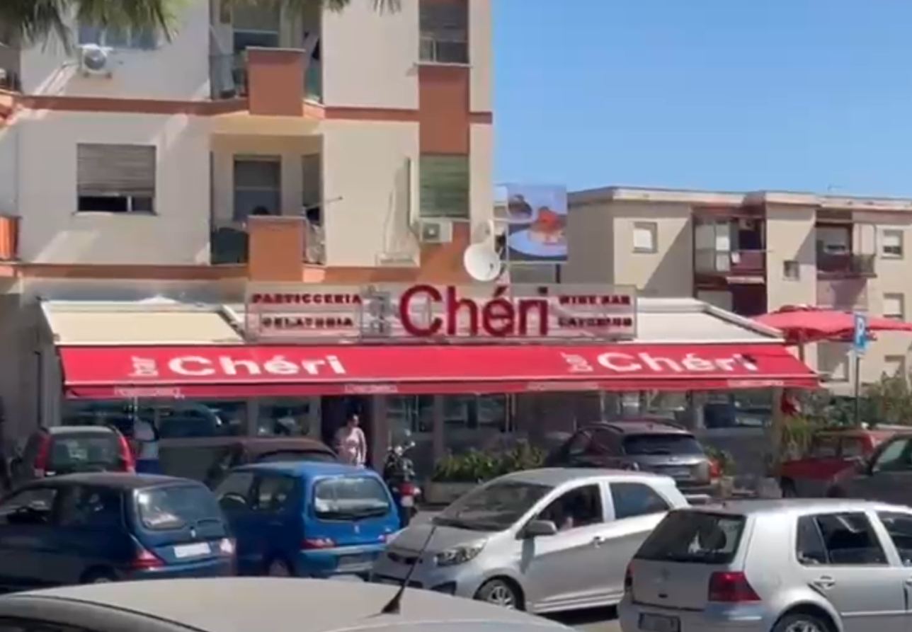 Intimidazioni a Palermo, il sindaco Lagalla incontra i titolari del bar Cherì: “Vi aiuteremo” Intimidazioni a Palermo, il sindaco Lagalla incontra i titolari del bar Cherì: “Vi aiuteremo”