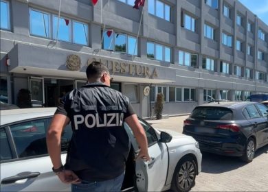 VIDEO – Le “giovani leve” della mafia catanese tra risse, sparatorie e fiumi di droga: maxi blitz, 22 misure