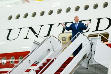 Guerra in Iran, le ultime news in diretta | Teheran: “USA colpiscono l’isola di Hengam nello Stretto di Hormuz”