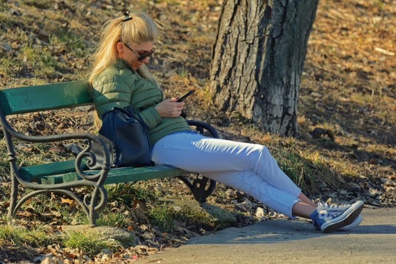 Allarme per la componente femminile tra i Neet. La genitorialità tra le prime condizioni di rischio