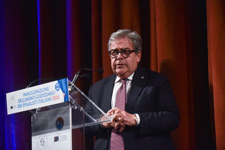 Enzo Bianco apre a La Vardera: “Il Pd siciliano? Assente. Serve un cantiere per Catania”