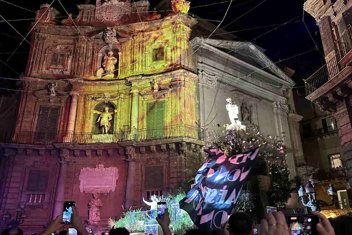 Il Festino di Santa Rosalia a Palermo, quasi 400mila persone per la Santuzza Il Festino di Santa Rosalia a Palermo, quasi 400mila persone per la Santuzza
