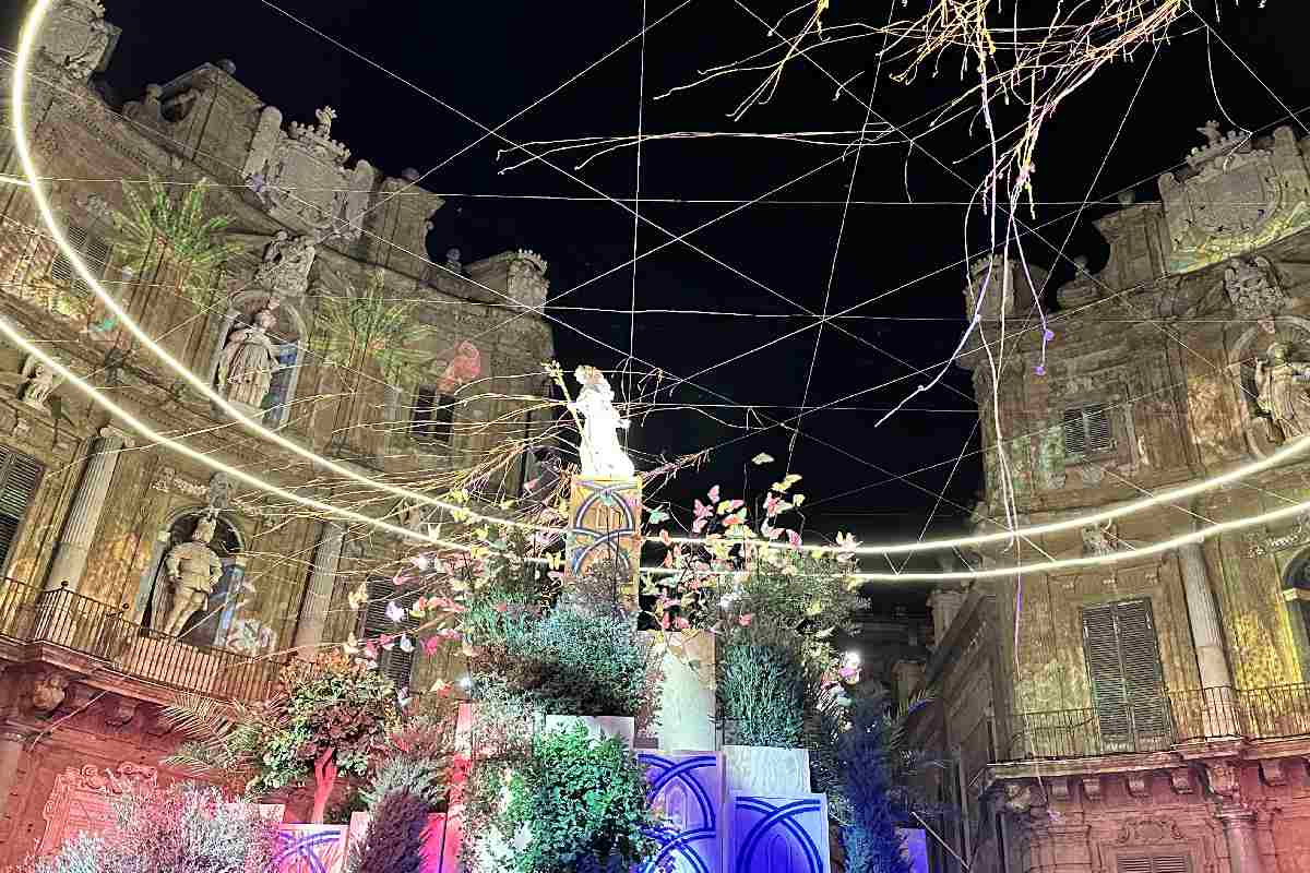 Il Festino di Santa Rosalia a Palermo, quasi 400mila persone per la Santuzza Il Festino di Santa Rosalia a Palermo, quasi 400mila persone per la Santuzza
