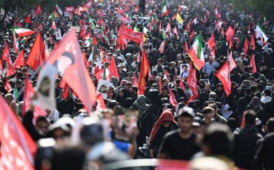 Guerra in Iran, le ultime news in diretta | L’avvertimento a Trump da Teheran: “Parli con rispetto o risponderemo”