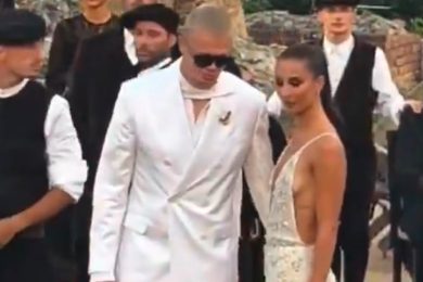 VIDEO – Taormina, “delirio” per Erling Haaland: il norvegese tra i vicoli del centro