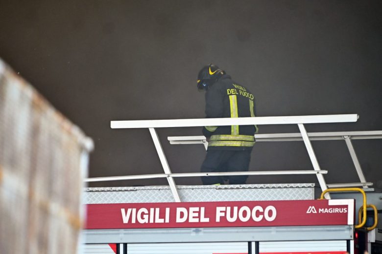 Incendi e caldo killer a Catania, drammatico il bilancio: due morti a Bronte e sull’Etna