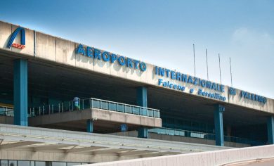 L’eruzione dell’Etna, voli dirottati a Palermo ma nessuna emergenza allo scalo