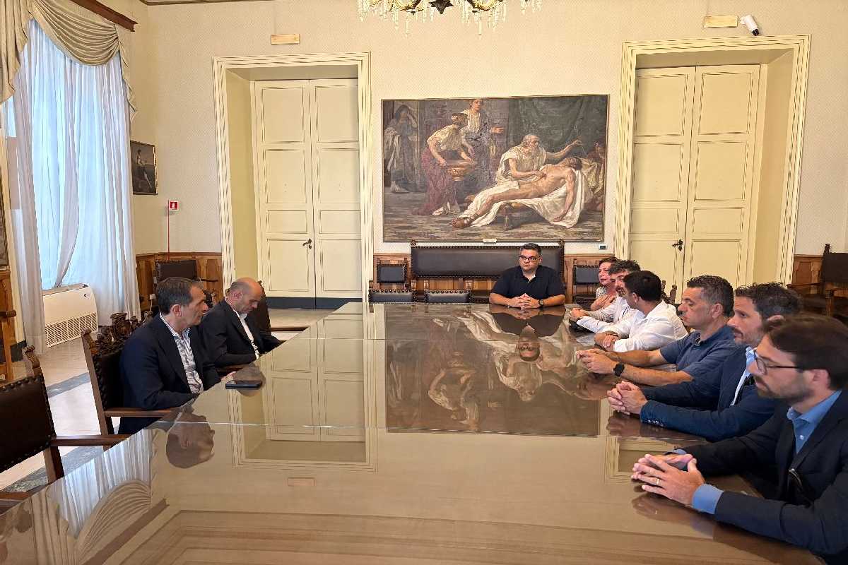 Vertenza Pfizer a Catania, il sindaco Trantino: “Tutelare il sito produttivo e le garanzie per i lavoratori”