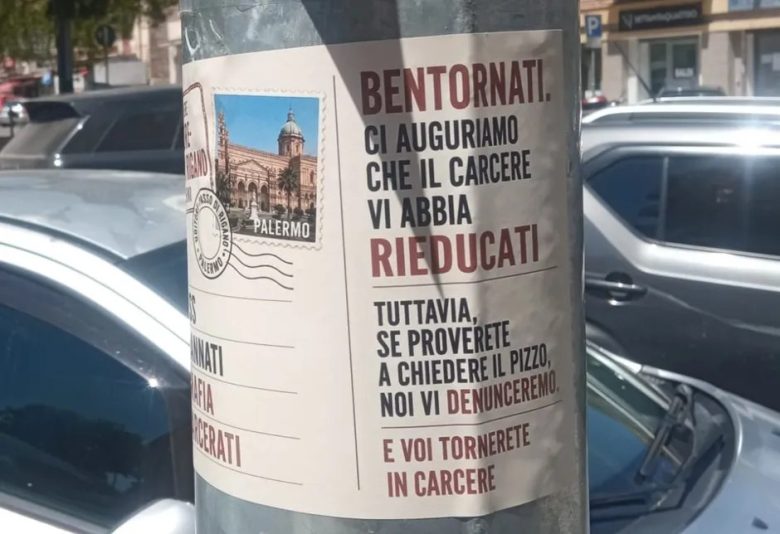 Palermo, spuntano le “cartoline” per i boss scarcerati: “Tornate a chiedere il pizzo e vi denunciamo”