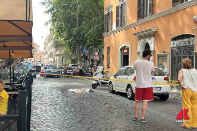 Tragedia a Roma, cade dal terrazzo di casa: morto l’attore catanese Pippo Di Marca