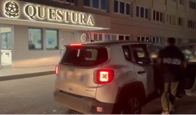VIDEO | L’arma sottratta in carcere e il giro di spaccio: due arresti a Catania