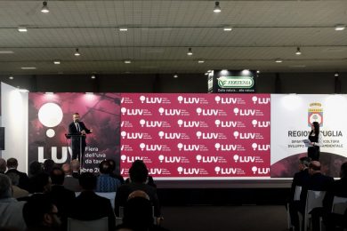 Presente e futuro della viticoltura, LUV Fiera 2026 porta a Bari il mercato globale dell’uva da tavola