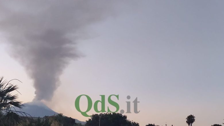 LIVE | Eruzione Etna: la montagna non si placa, prolungati gli stop a Fontanarossa