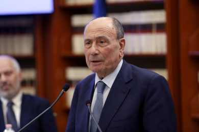 L’Ars approva le variazioni di bilancio, Schifani sorride: “Passi importanti a sostegno dell’economia”