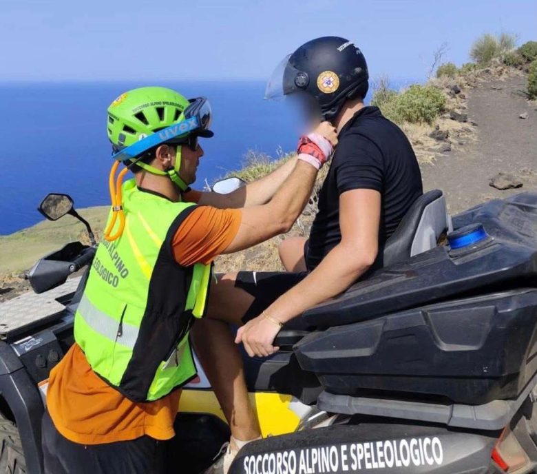 Stromboli, giovane ha malore: recuperato col quad dal soccorso alpino