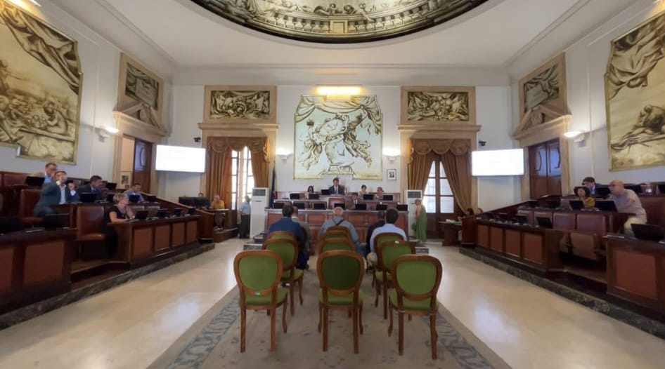 Pfizer può lasciare Catania, convocato tavolo dal ministro Urso. Trantino: “Sono fiducioso” Pfizer può lasciare Catania, convocato tavolo dal ministro Urso. Trantino: “Sono fiducioso”