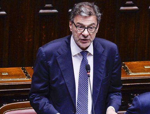 Giorgetti incassa ok a clausola salvaguardia, il massimo su energia