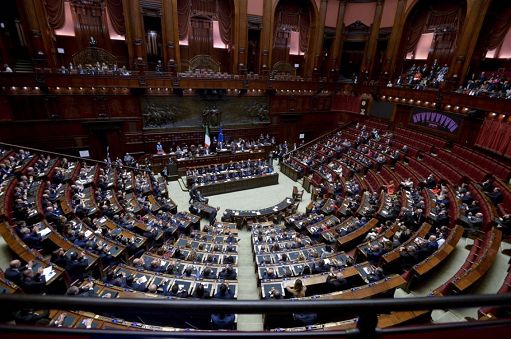 Da oggi Camere un mese in vacanza, a settembre sprint su l.elettorale