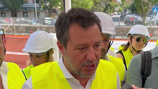 Banche, Salvini: chiederemo alle prime 10 un contributo del 5% sugli utili