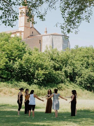 Turismo lento, 8 donne in cammino da Grazie di Curtatone ad Assisi