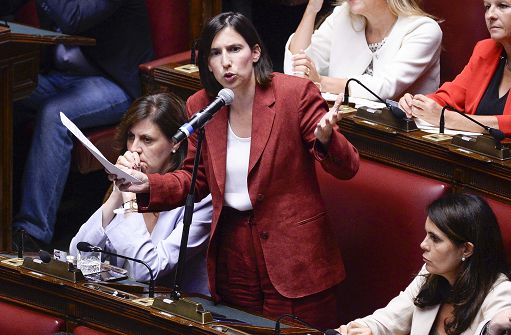 Carburanti, Schlein: subito tassa sugli extraprofitti energetici