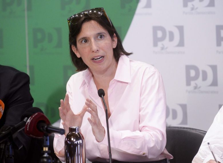 Governo, Schlein: Giorgia Meloni festeggia, l’Italia no