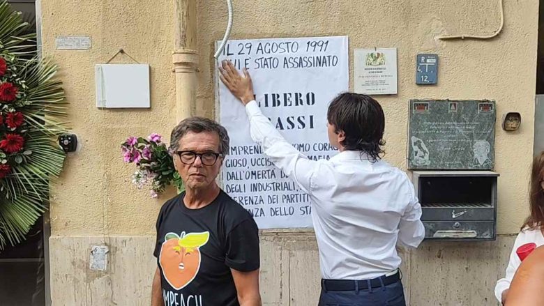Palermo ricorda Libero Grassi, 35 anni fa la mafia uccideva l’imprenditore che si ribellò al pizzo