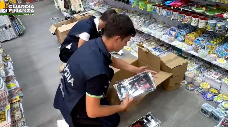 Prodotti contraffatti e non sicuri, sotto sequestro oltre 17mila articoli nel Trapanese