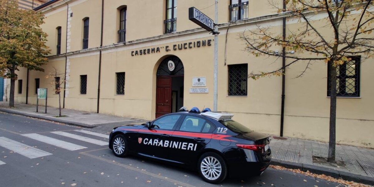 Foto e video durante atti sessuali con una minore di 14 anni, due arresti a Caltanissetta Foto e video durante atti sessuali con una minore di 14 anni, due arresti a Caltanissetta